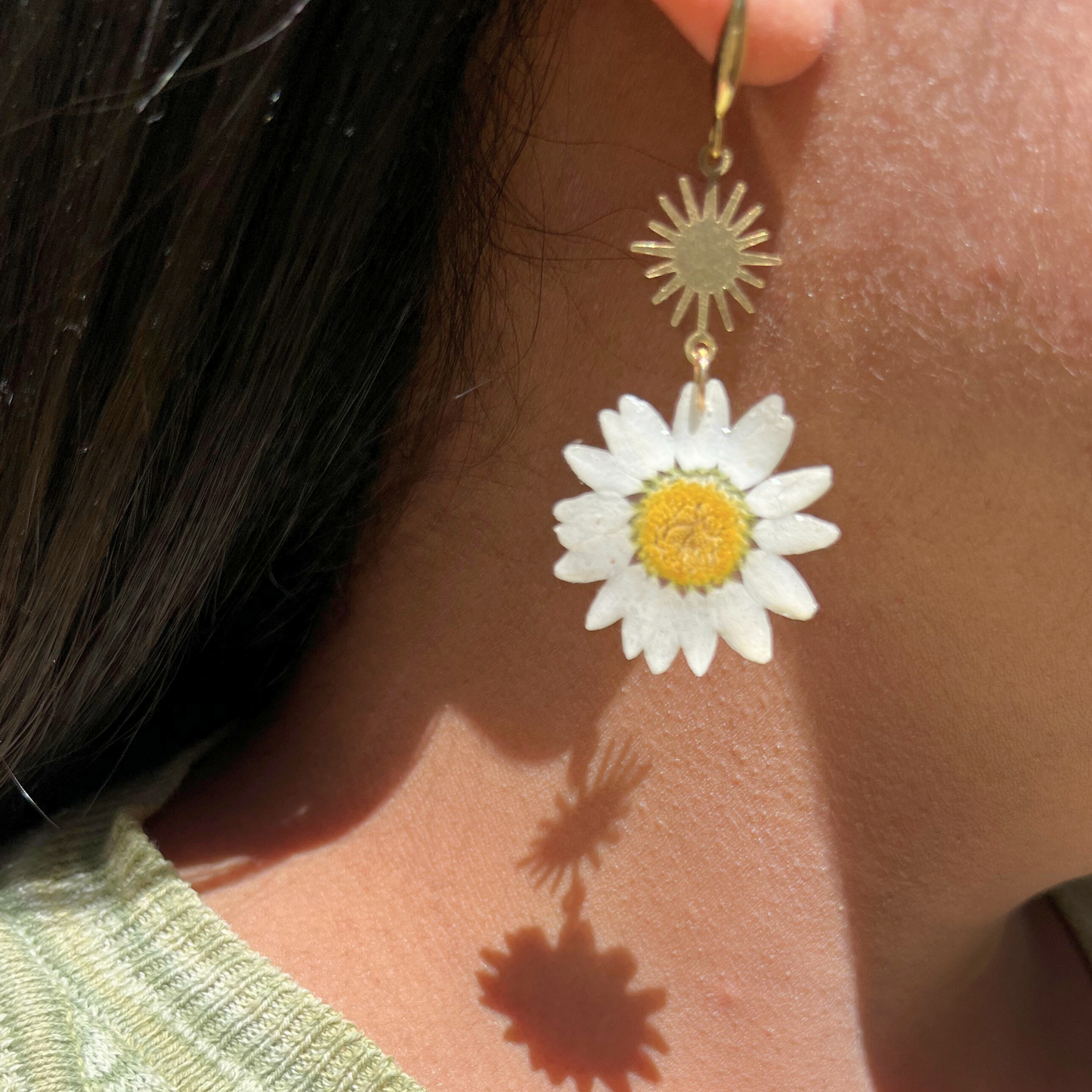 White Daisy Earring