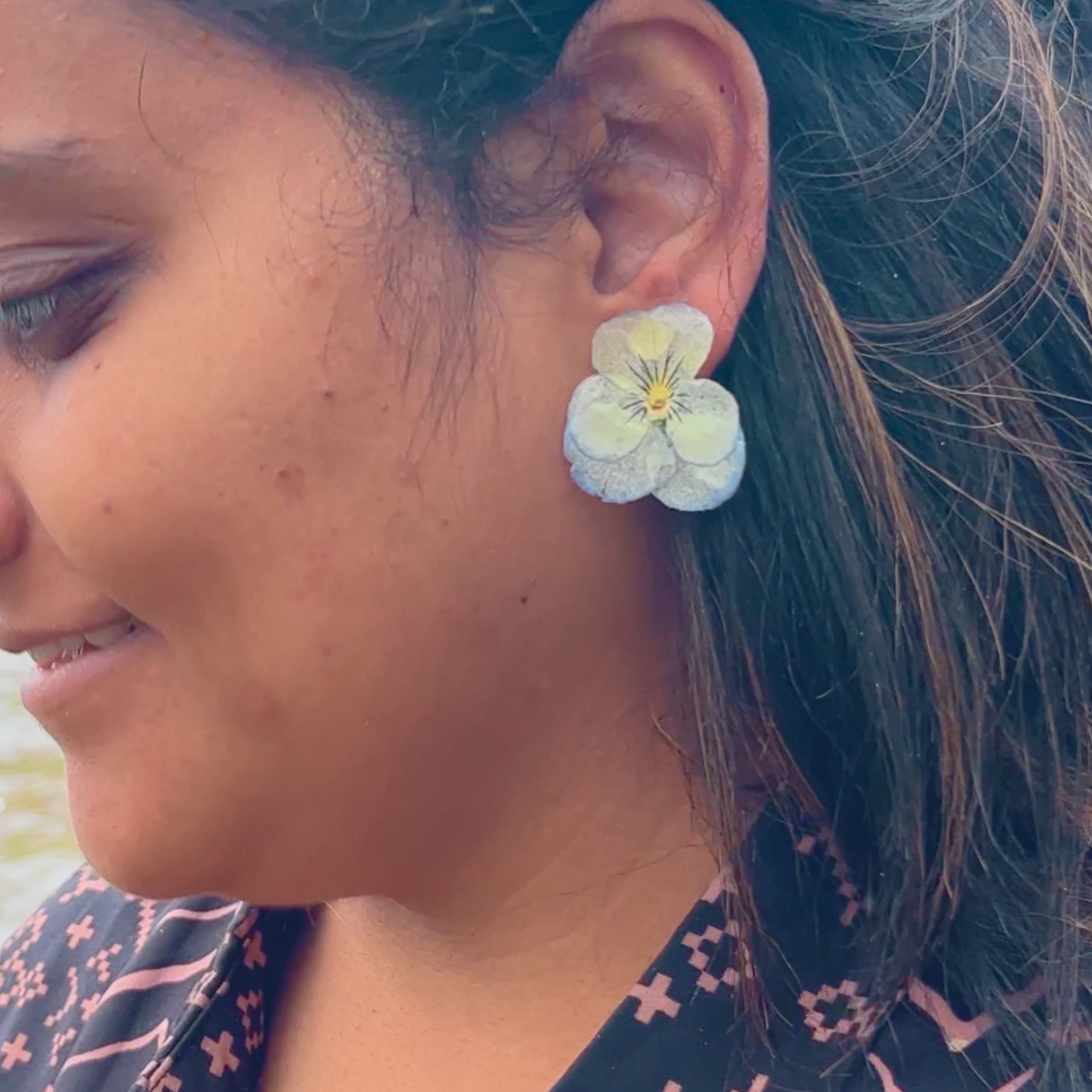 Mini Real Pansies Earrings studs