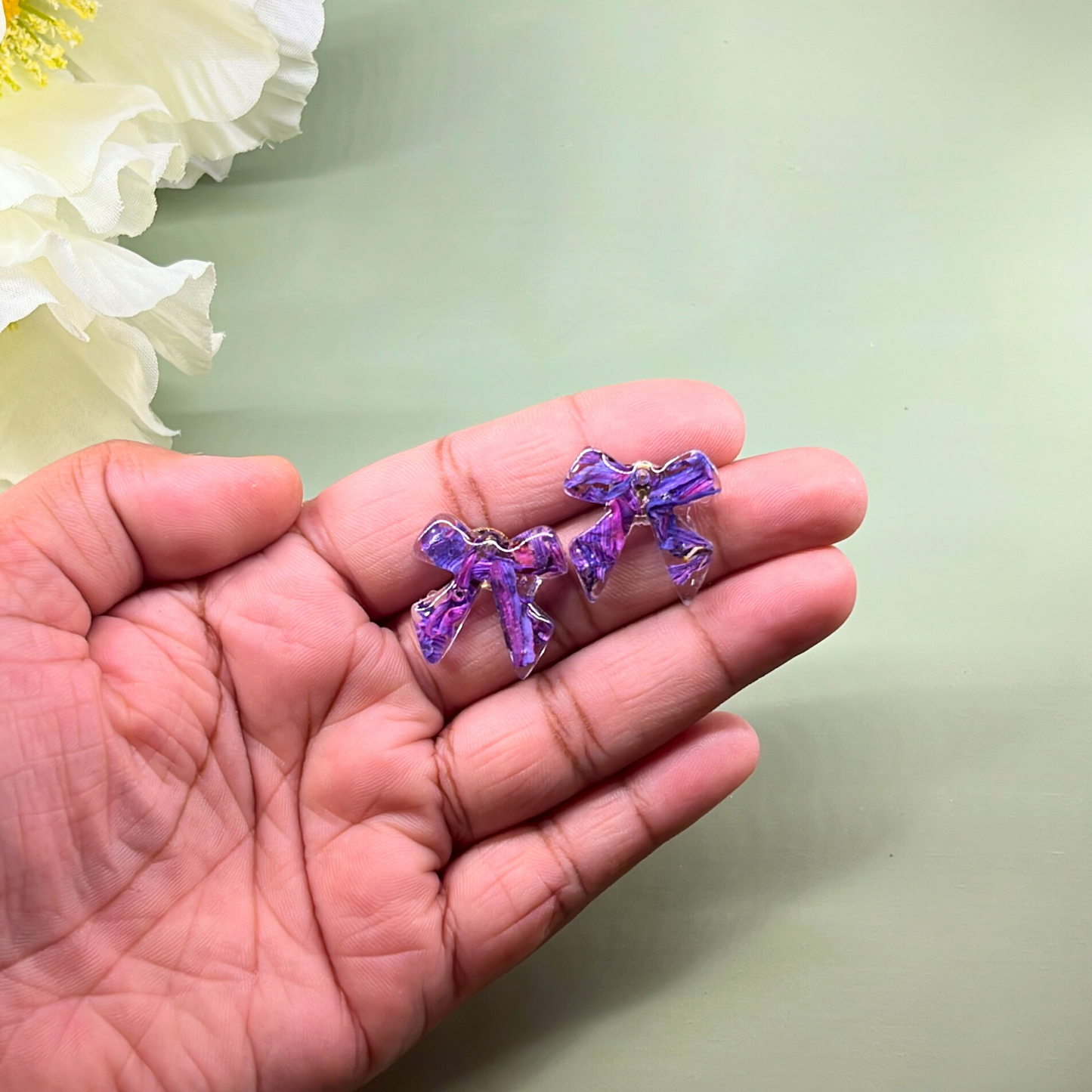 Bow Earrings with real flowers